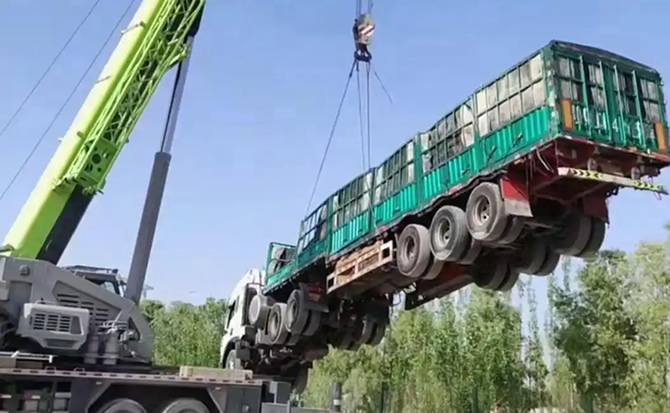 雁峰区道路脱困救援案例